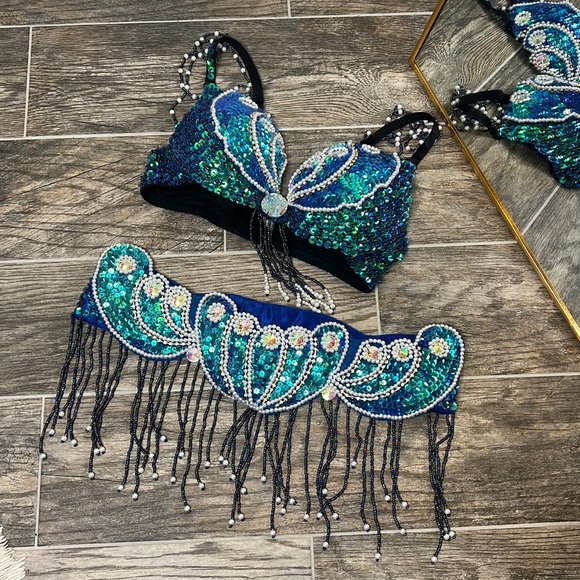 iHeartRaves Other - 𝅺Blue EDC Festival Sequin Bra and Skirt Set